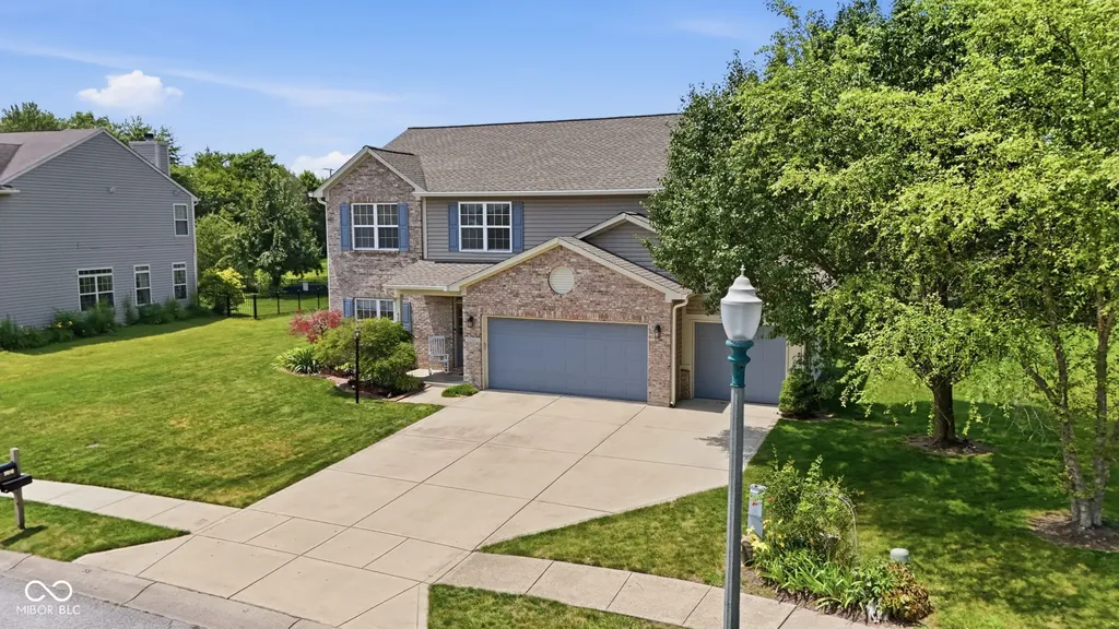 9080 N Falling Waters Drive Mccordsville IN 46055