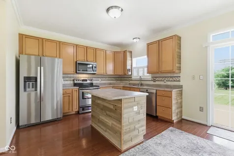 9080 N Falling Waters Drive Mccordsville IN 46055