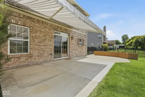 9080 N Falling Waters Drive Mccordsville IN 46055