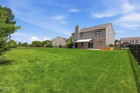 9080 N Falling Waters Drive Mccordsville IN 46055