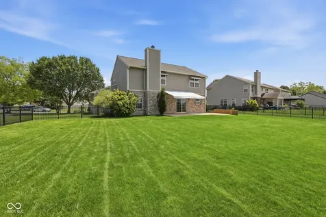 9080 N Falling Waters Drive Mccordsville IN 46055