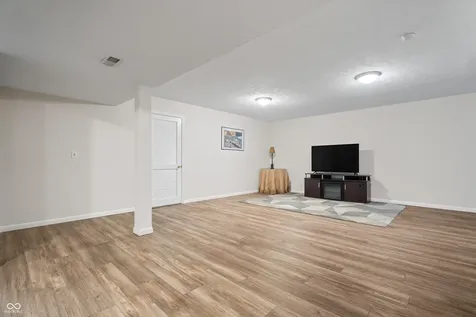 12784 Mojave Drive Fishers IN 46037