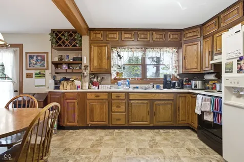 924 W 3rd Street Connersville IN 47331