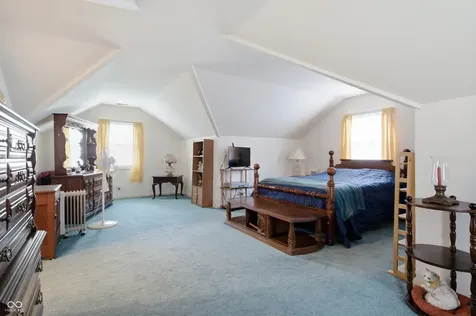 924 W 3rd Street Connersville IN 47331