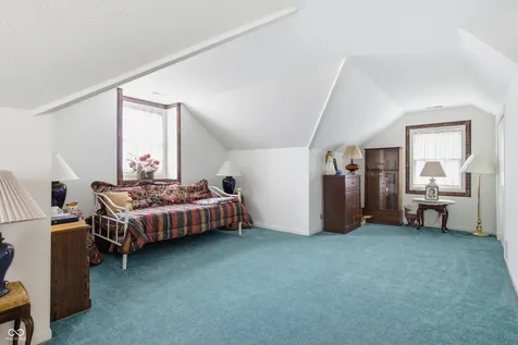 924 W 3rd Street Connersville IN 47331