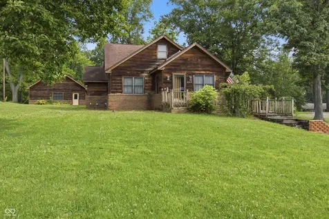 924 W 3rd Street Connersville IN 47331