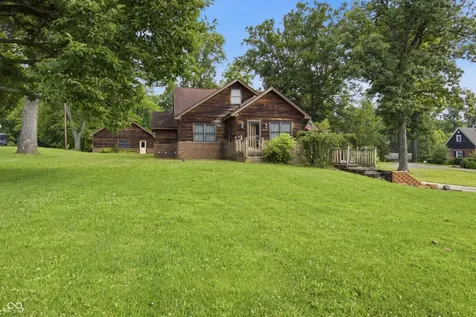 924 W 3rd Street Connersville IN 47331