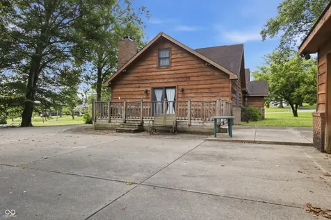 924 W 3rd Street Connersville IN 47331