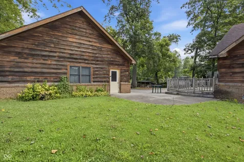 924 W 3rd Street Connersville IN 47331