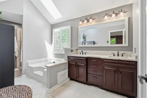1846 Arrowwood Drive Carmel IN 46033