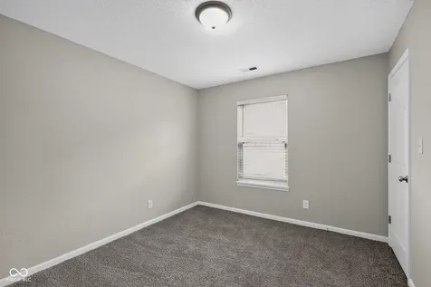 5205 Sweet River Way Indianapolis IN 46221