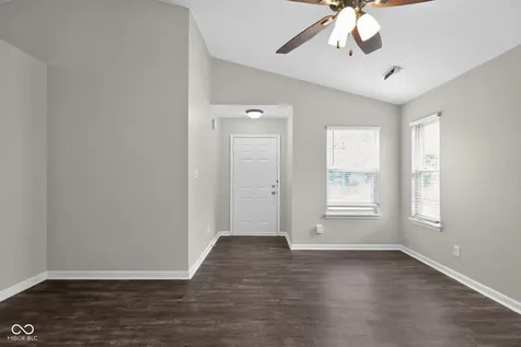 5205 Sweet River Way Indianapolis IN 46221