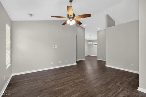 5205 Sweet River Way Indianapolis IN 46221
