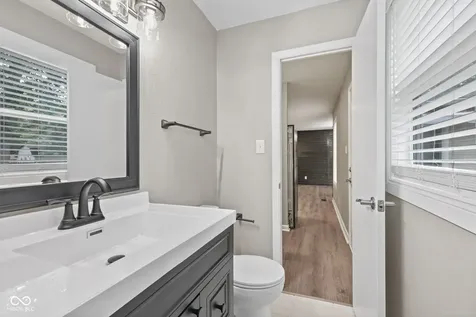 7929 E 34th Indianapolis IN 46226