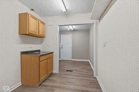 7929 E 34th Indianapolis IN 46226