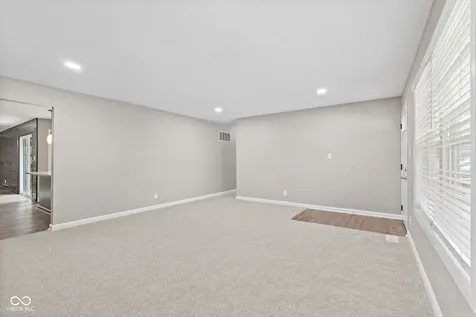 7929 E 34th Indianapolis IN 46226