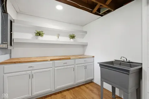 3259 W 48th Street Indianapolis IN 46228