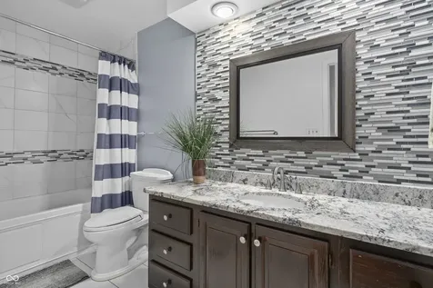 10823 Portside Court Indianapolis IN 46236