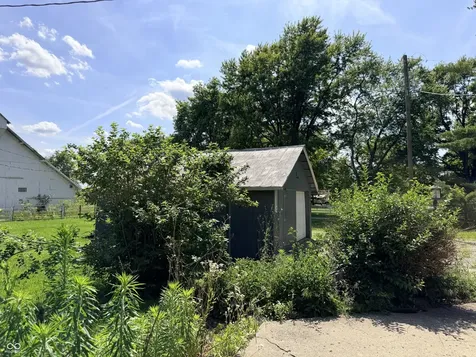 6631 E 800 N Columbus IN 47203