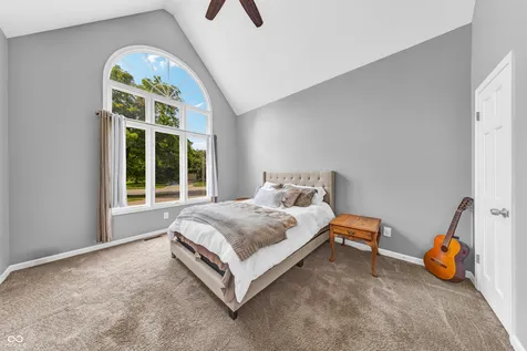 12521 Old Stone Indianapolis IN 46236