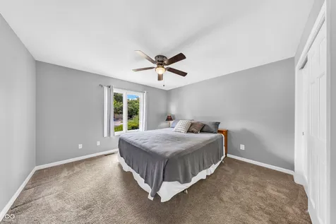 12521 Old Stone Indianapolis IN 46236