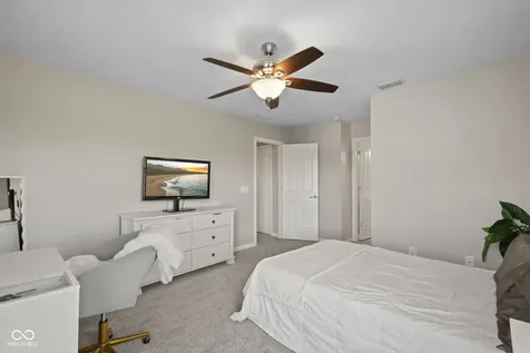 15611 Slip Anchor Lane Fishers IN 46040