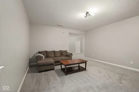 15611 Slip Anchor Lane Fishers IN 46040
