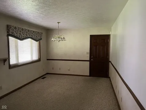 4221 Solun Road Indianapolis IN 46221