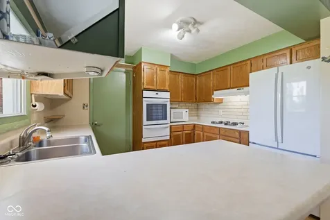 2323 S Sheridan Avenue Indianapolis IN 46203