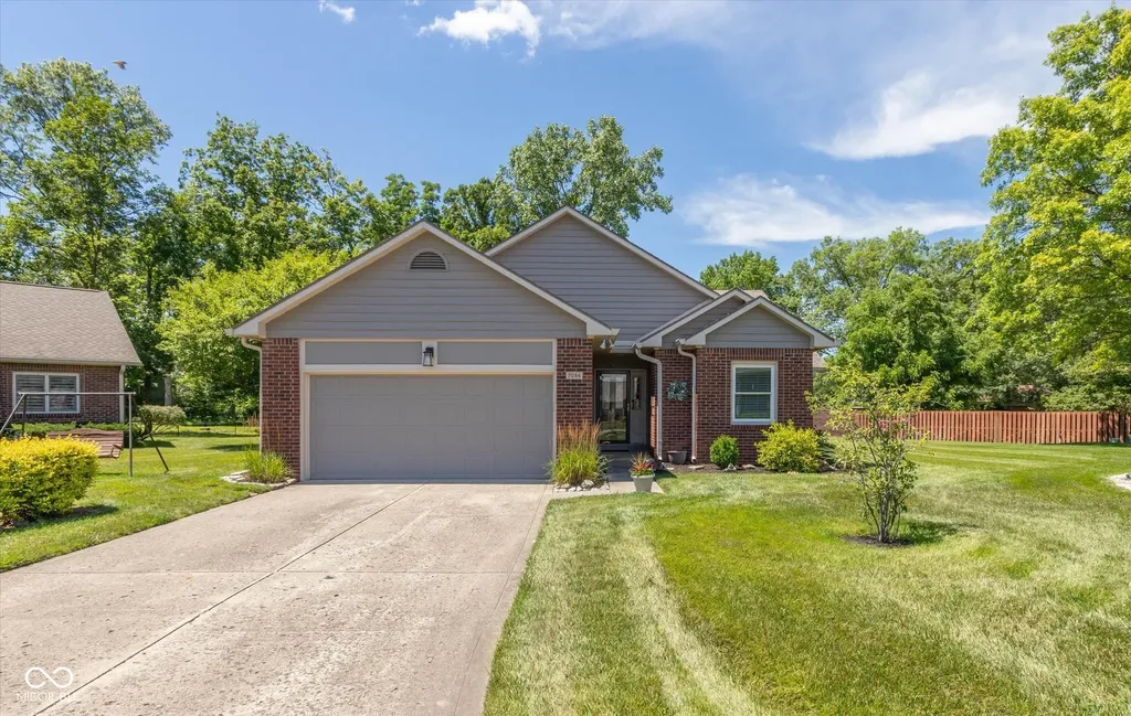 7086 Steinmeier Drive W Indianapolis IN 46220