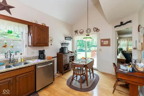 7086 Steinmeier Drive W Indianapolis IN 46220