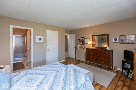 7086 Steinmeier Drive W Indianapolis IN 46220
