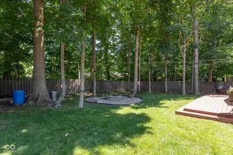 5118 Robinsrock Way Indianapolis IN 46268