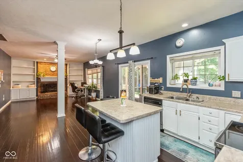 5118 Robinsrock Way Indianapolis IN 46268