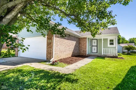 1667 Park Castle Way Indianapolis IN 46229