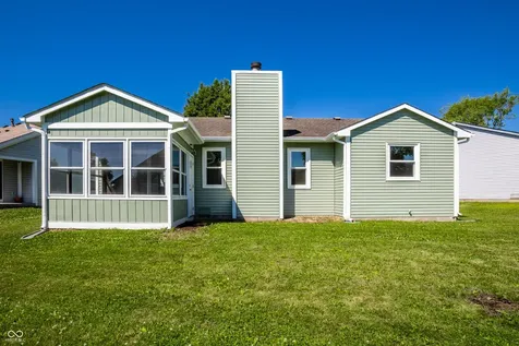 1667 Park Castle Way Indianapolis IN 46229