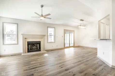 1667 Park Castle Way Indianapolis IN 46229