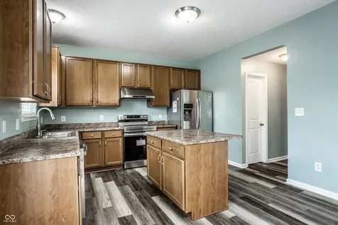 12435 Schoolhouse Road Fishers IN 46037