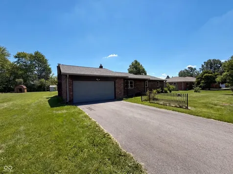 2883 S Wollenweber Road New Palestine IN 46163