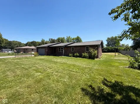 2883 S Wollenweber Road New Palestine IN 46163
