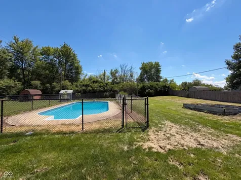2883 S Wollenweber Road New Palestine IN 46163
