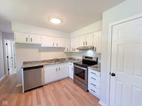 2883 S Wollenweber Road New Palestine IN 46163