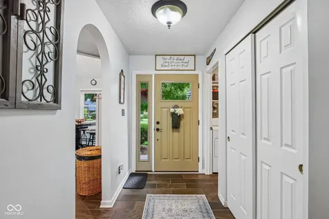 12428 Winding Creek Lane Indianapolis IN 46236