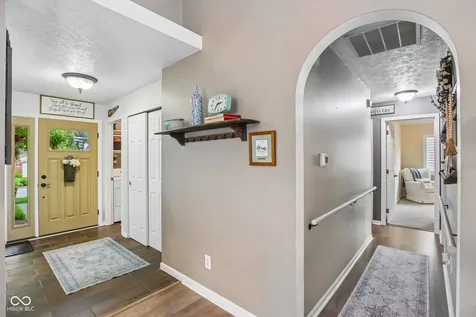 12428 Winding Creek Lane Indianapolis IN 46236