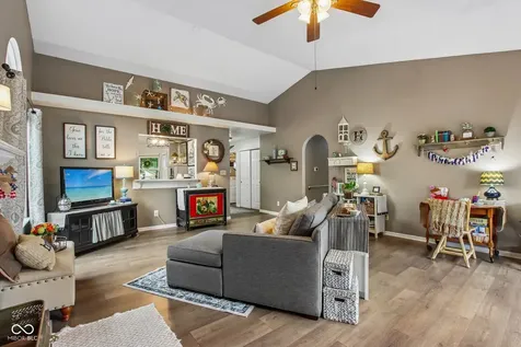 12428 Winding Creek Lane Indianapolis IN 46236