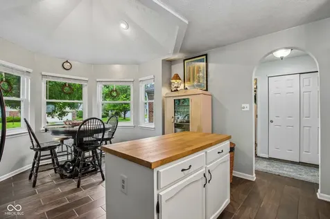 12428 Winding Creek Lane Indianapolis IN 46236