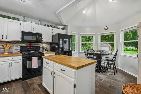 12428 Winding Creek Lane Indianapolis IN 46236