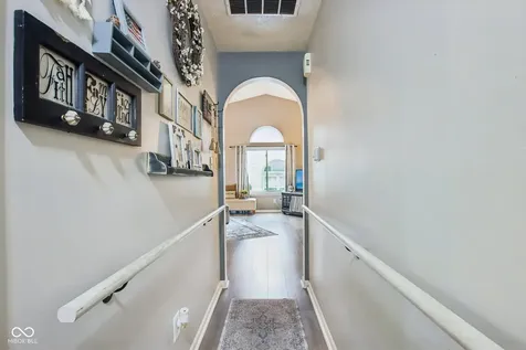 12428 Winding Creek Lane Indianapolis IN 46236