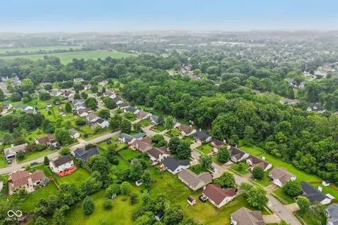 12428 Winding Creek Lane Indianapolis IN 46236