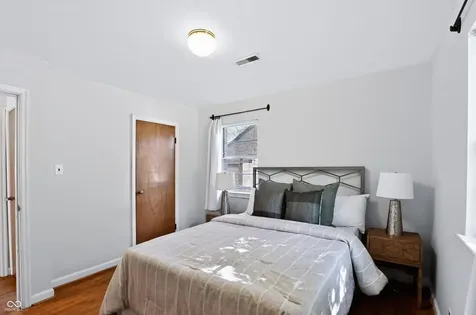 5614 Rosslyn Avenue Indianapolis IN 46220